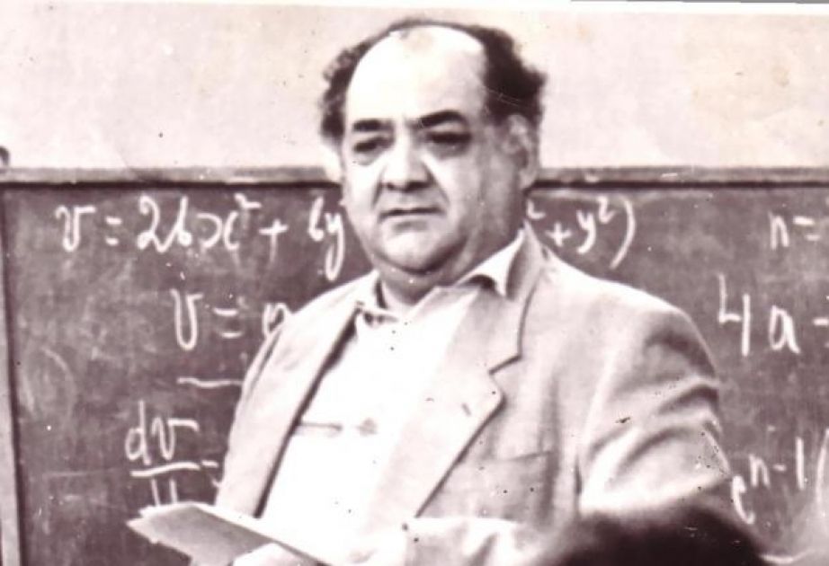 Azad Mirzəcanzadə